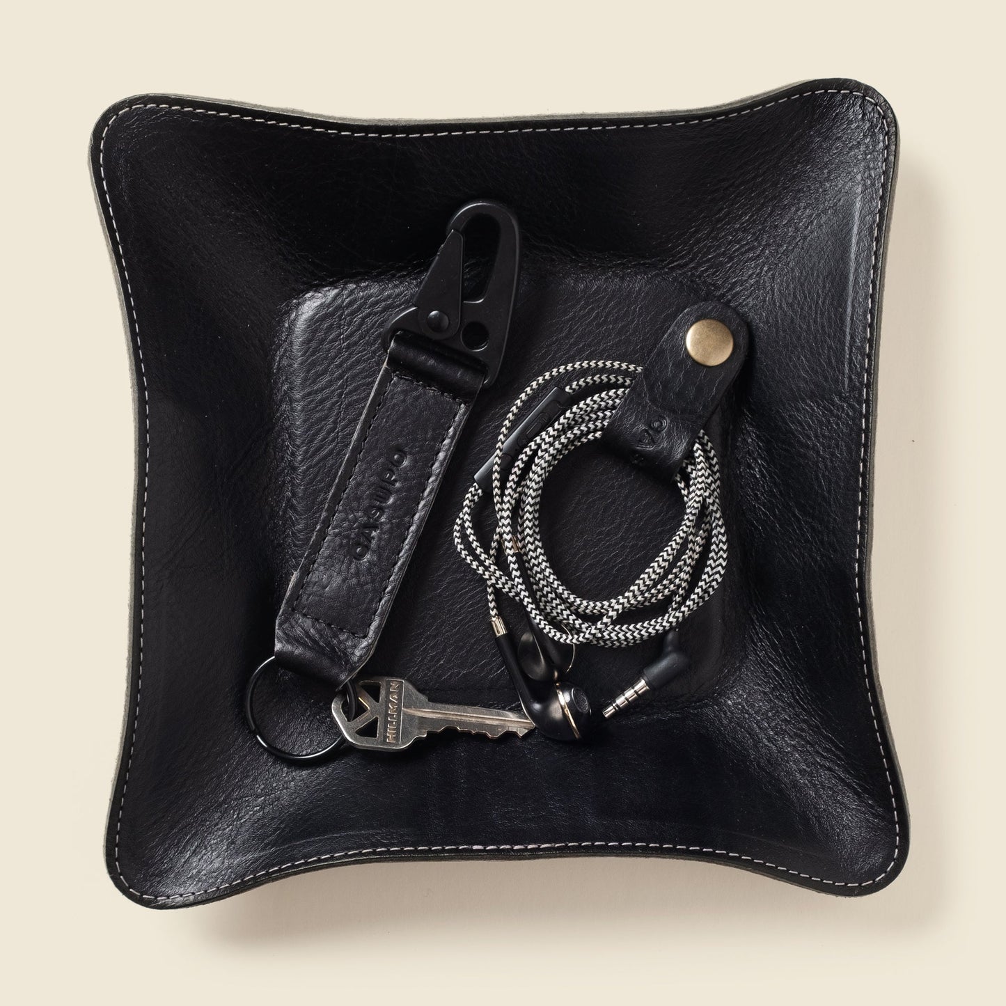 Travel valet tray - Black - Tree of Life