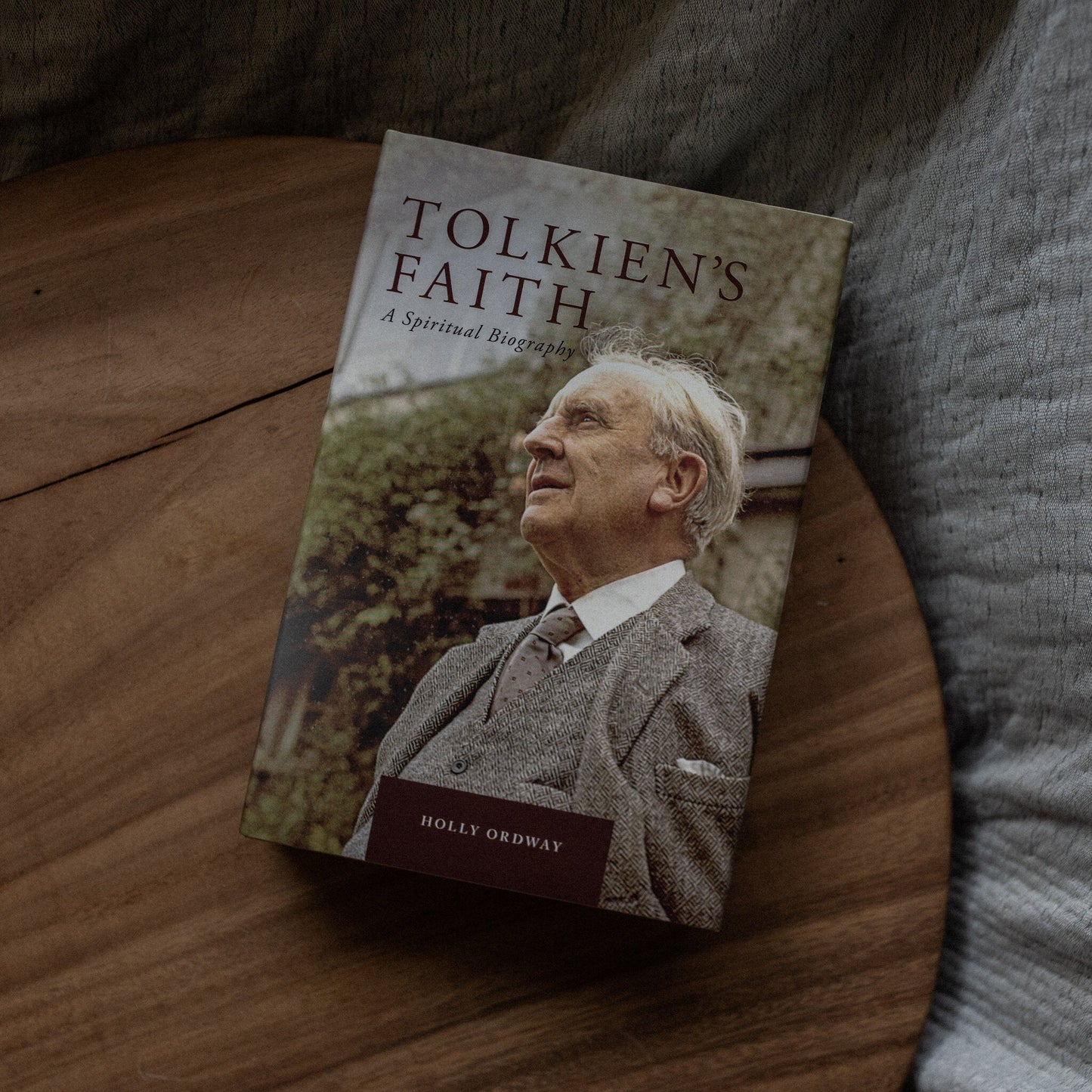 https://cdn.shopify.com/s/files/1/0005/3195/5769/files/2308_tolkiens-faith_edited-43.jpg?v=1758317717