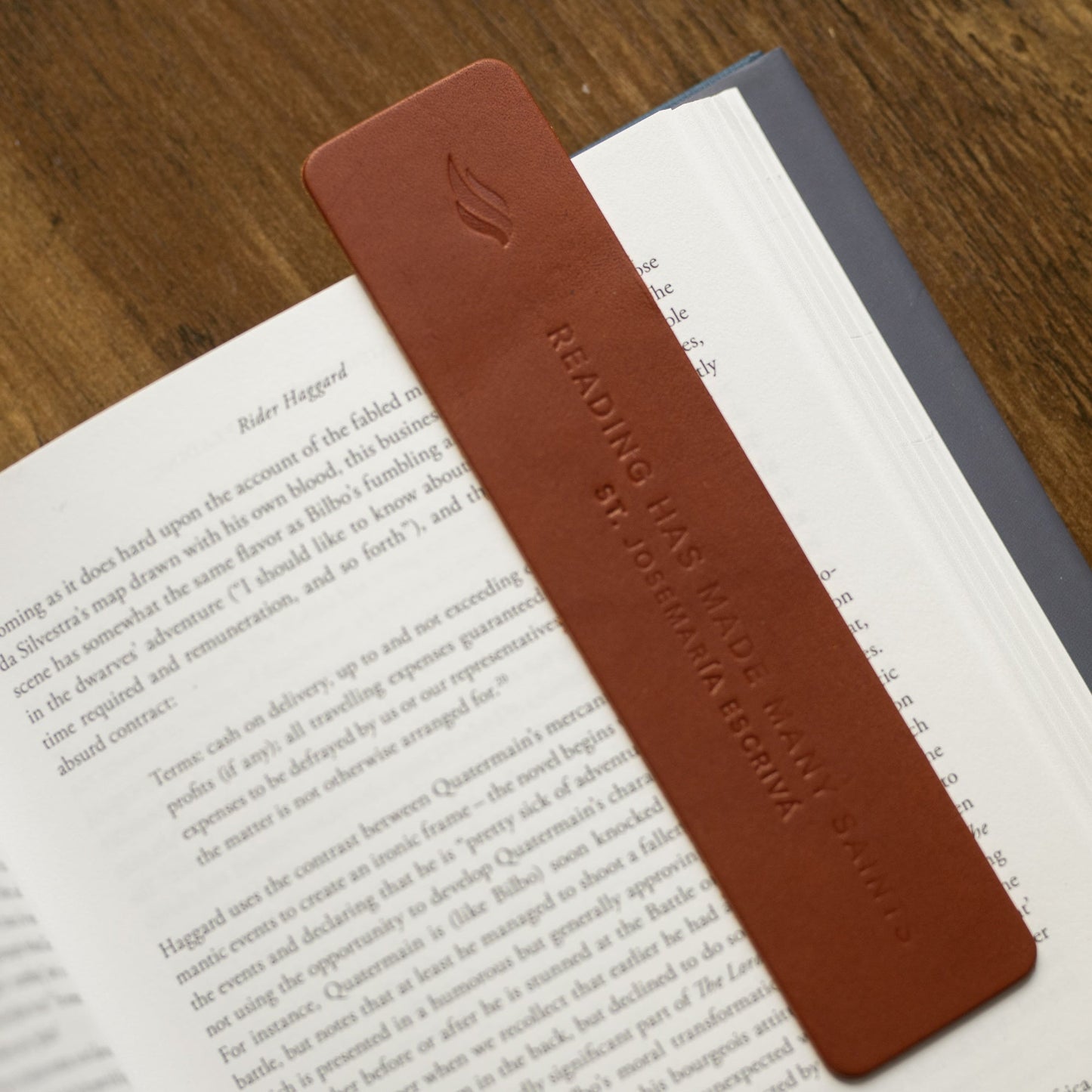 https://cdn.shopify.com/s/files/1/0005/3195/5769/files/251027_leather-bookmark-square.jpg?v=1761590629