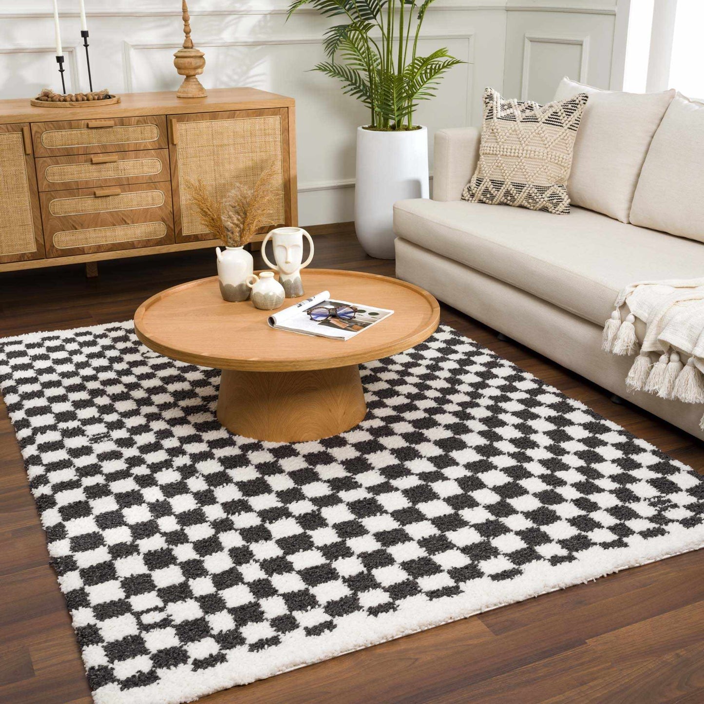 Kieu Black & White Checkered Shag Rug - Tree of Life