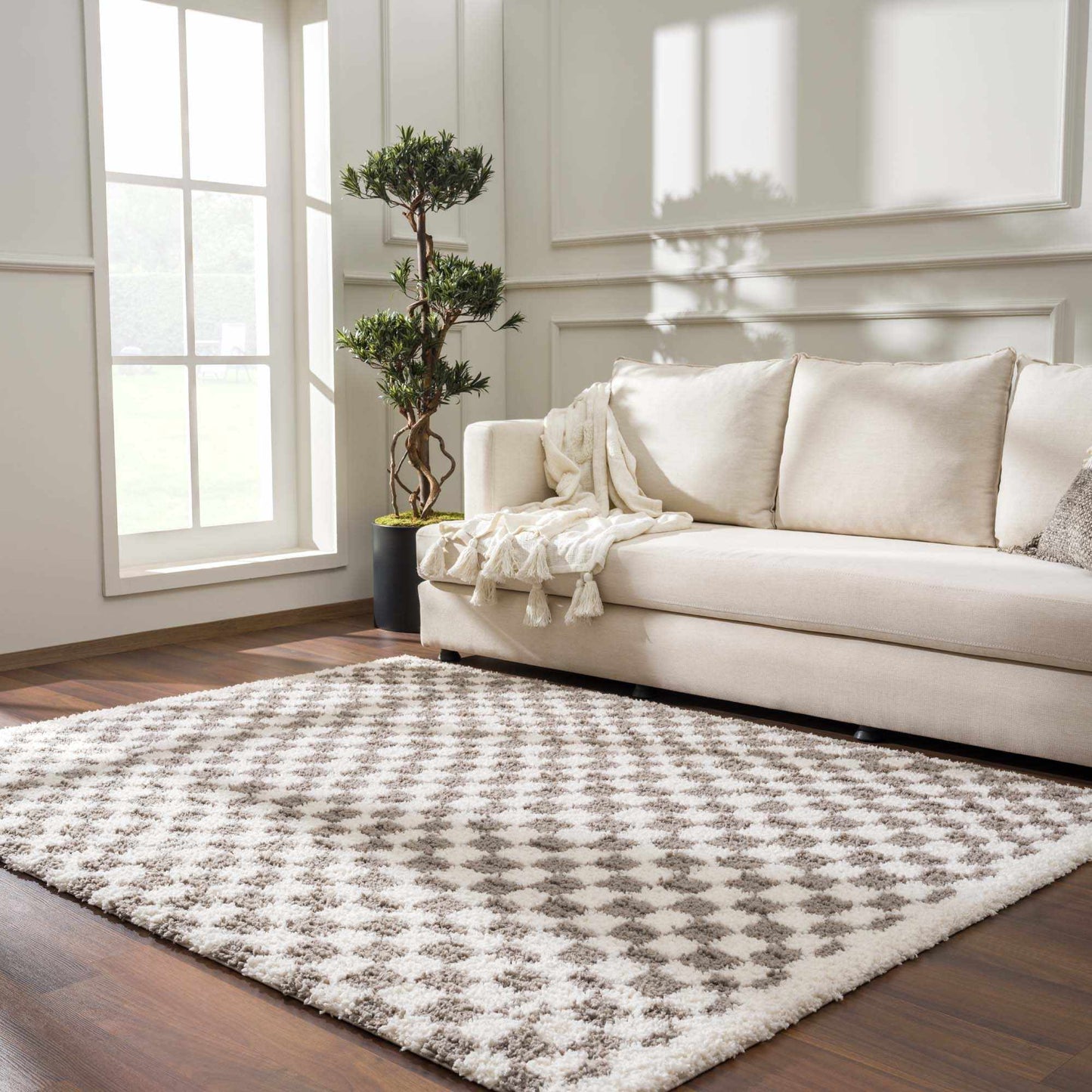 Kieu Taupe Checkered Plush Rug - Tree of Life