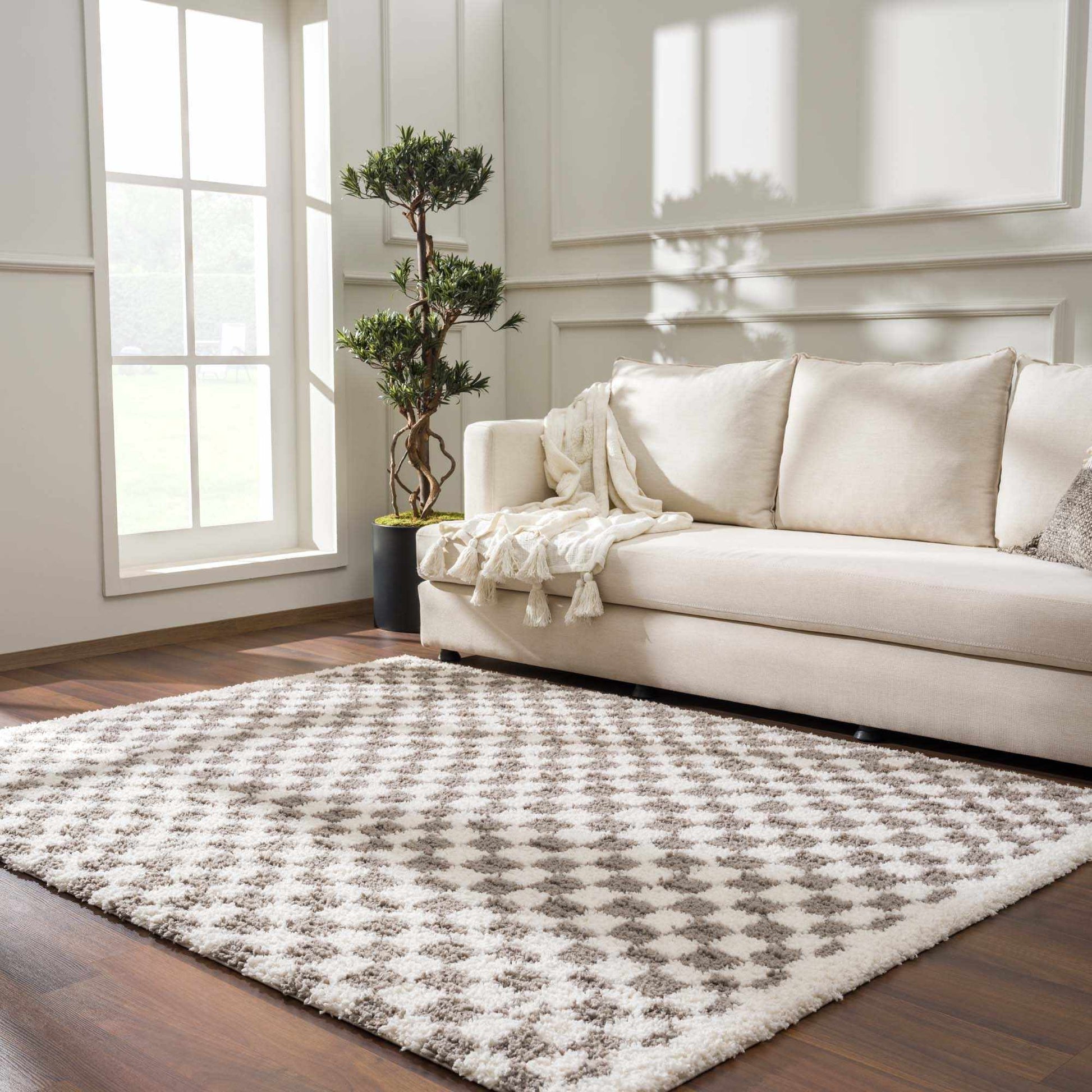 Kieu Taupe Checkered Plush Rug - Tree of Life