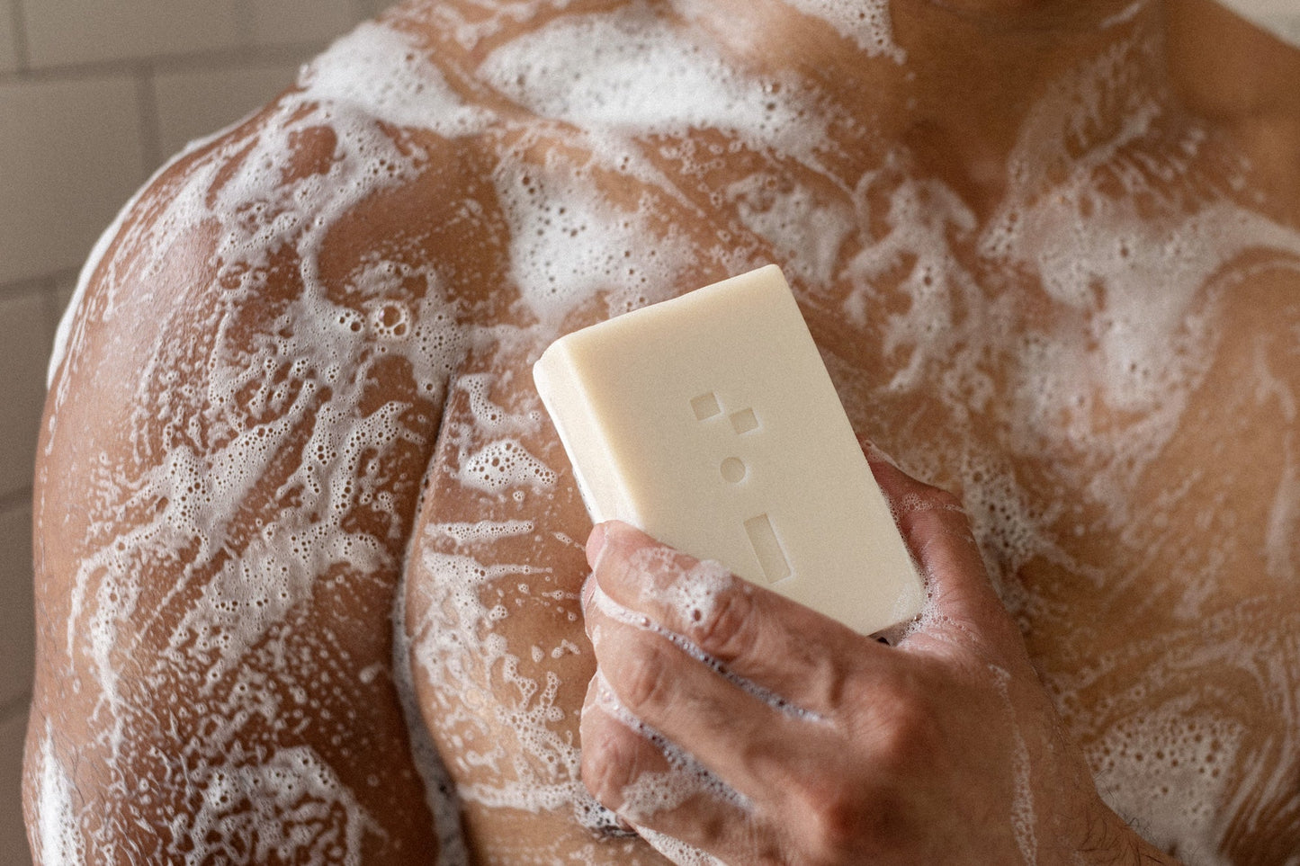 BERGAMOT AND MUSK - HAIR & BODY CLEANSING BAR - Tree of Life