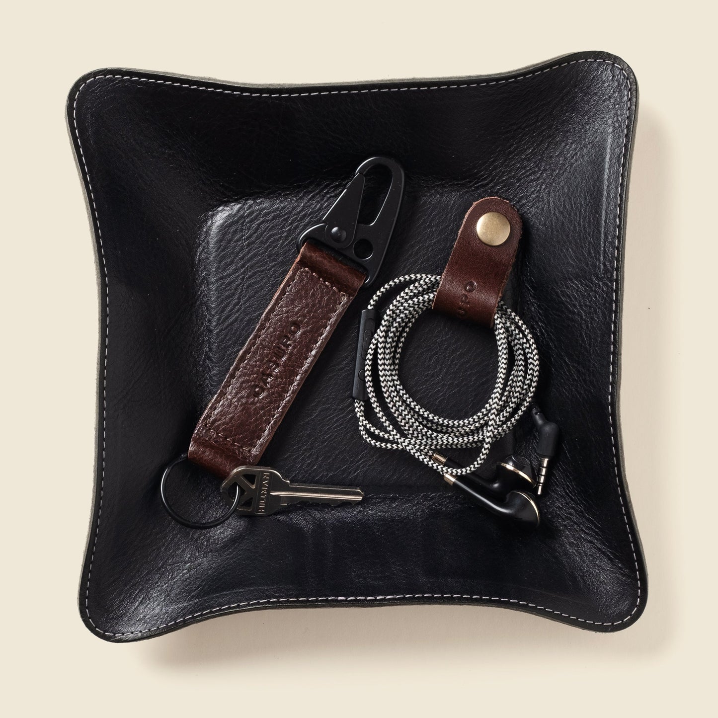 Travel valet tray - Black - Tree of Life