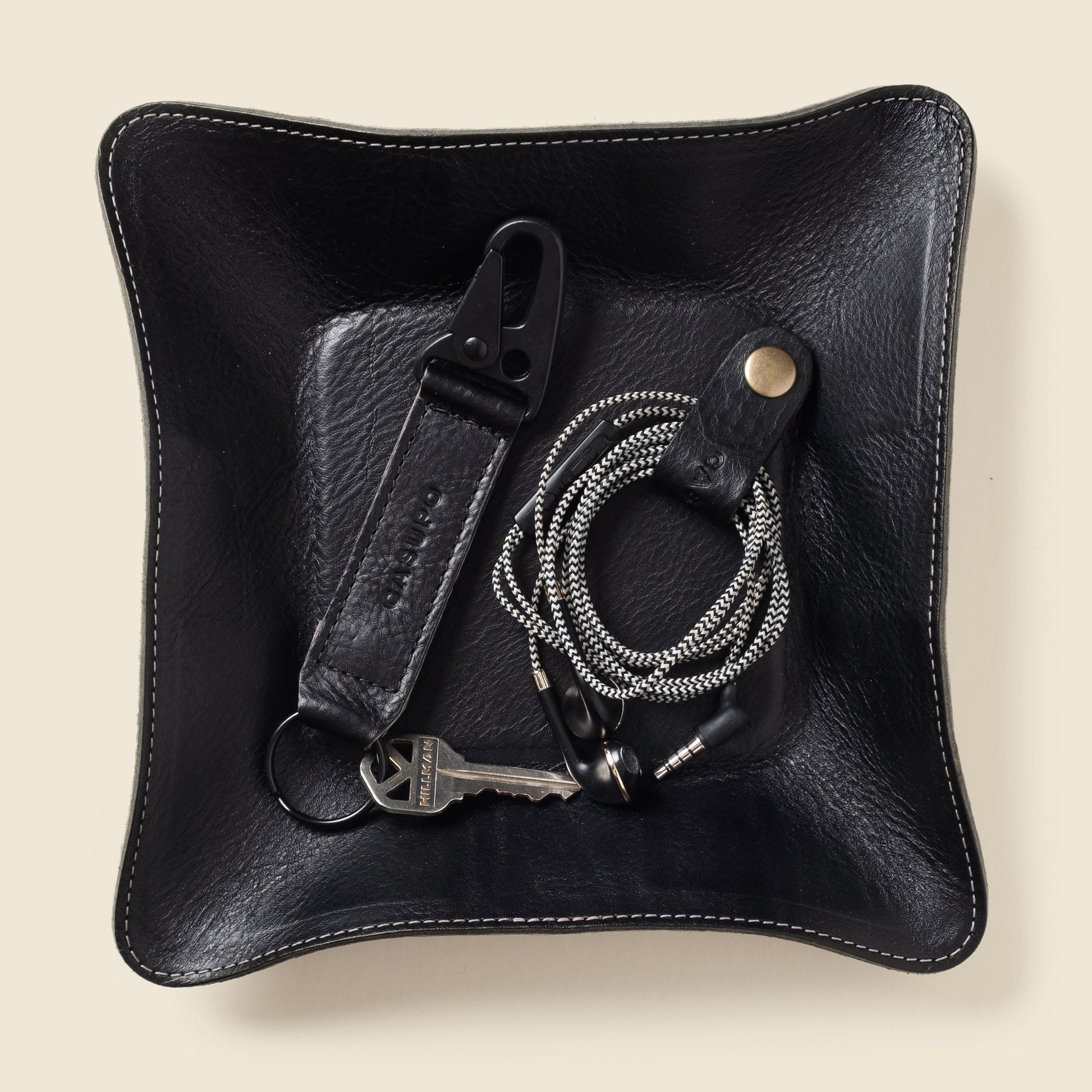 Travel valet tray - Black - Tree of Life
